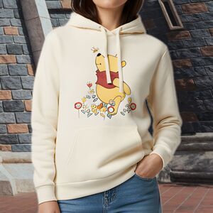 Disney Winnie the Pooh Cream Hoodie Women’s Small embroidered Graphic Sweatshirt